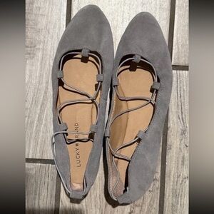 LUCKY BRAND Light Gray Women’s Pointed Slip On Flats 8.5